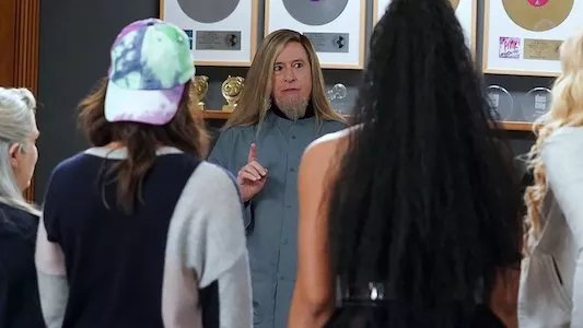 Image Girls5eva 3