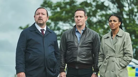 Image The Bay (2019) 1
