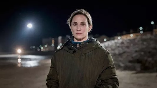 Image The Bay (2019) 1