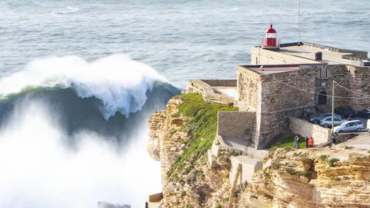 Image Una ola de treinta metros (100 Foot Wave) 3