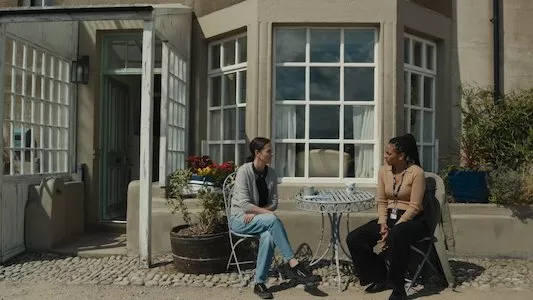 Image The Bay (2019) 3