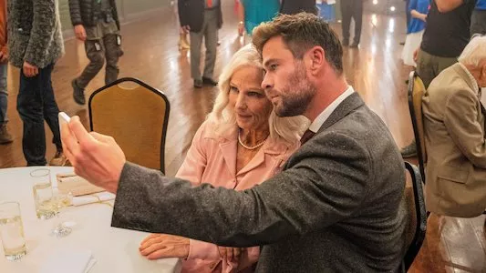 Image Limitless with Chris Hemsworth 6