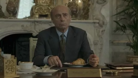 Image The Crown 3