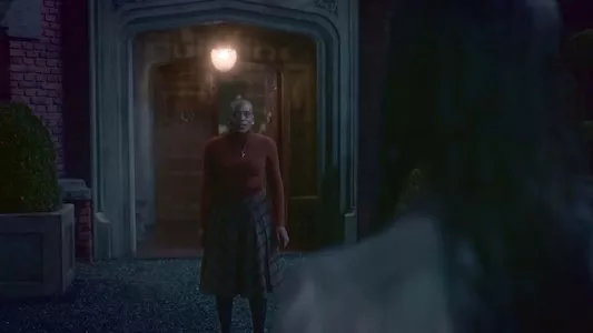 Image La maldicion de Bly Manor 9
