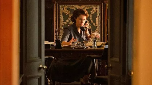 Image The Crown 4